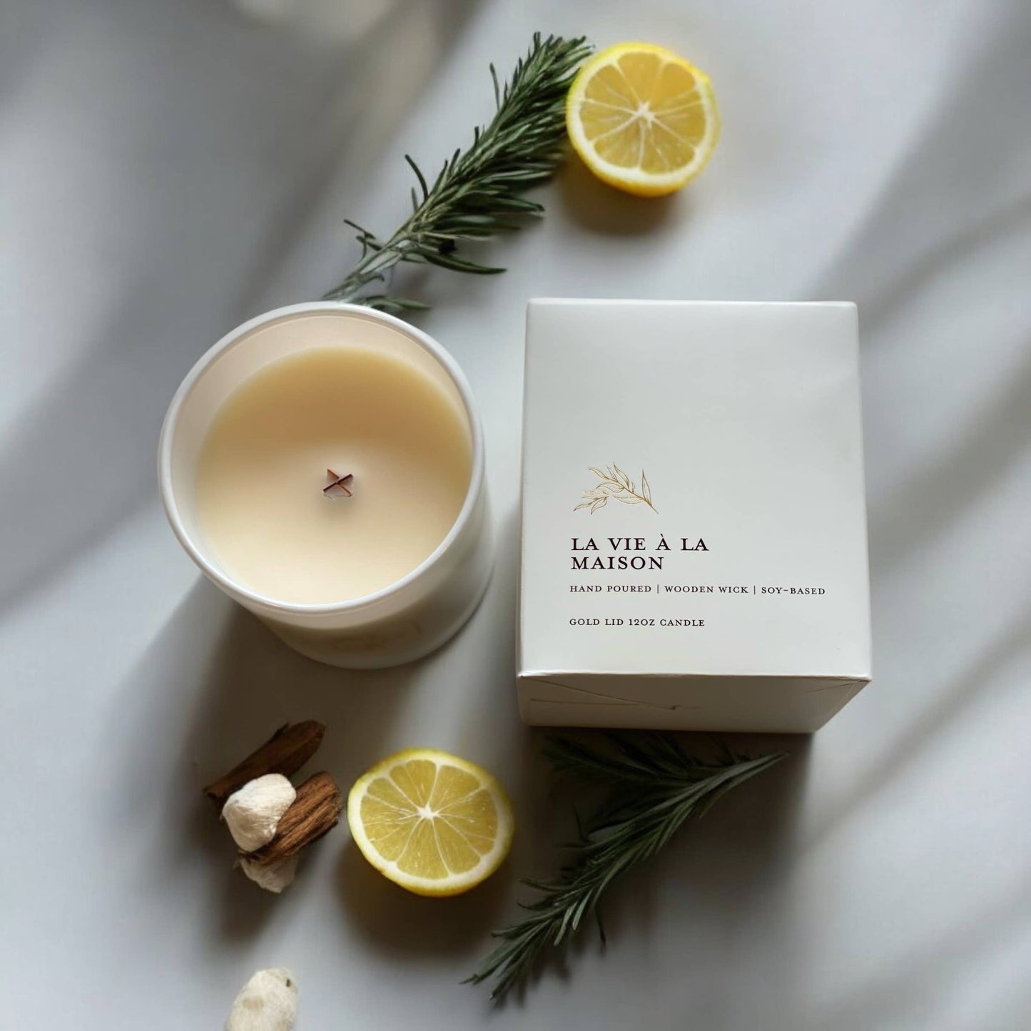La Vie a La Maison/Golden Lid & Boutique Box