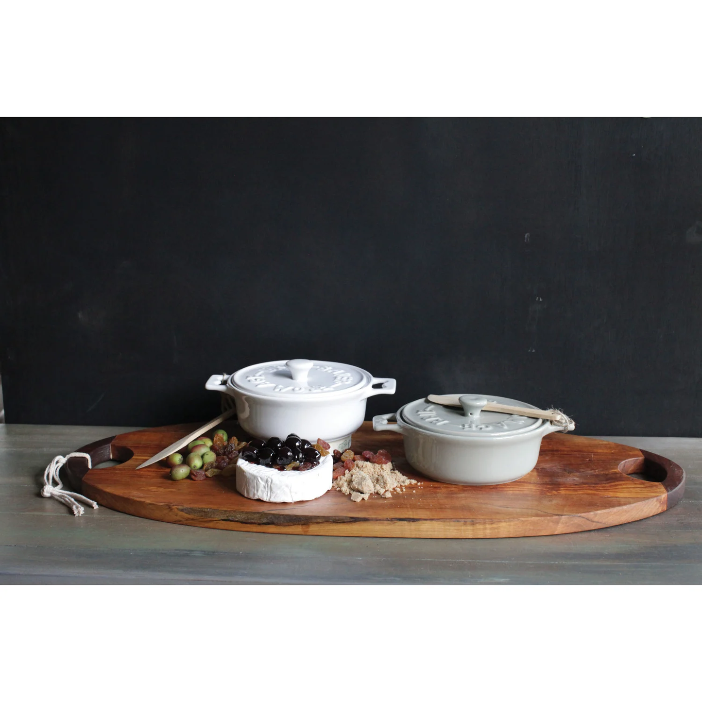 Brie Baker with Lid and Spreader - 2 Colors