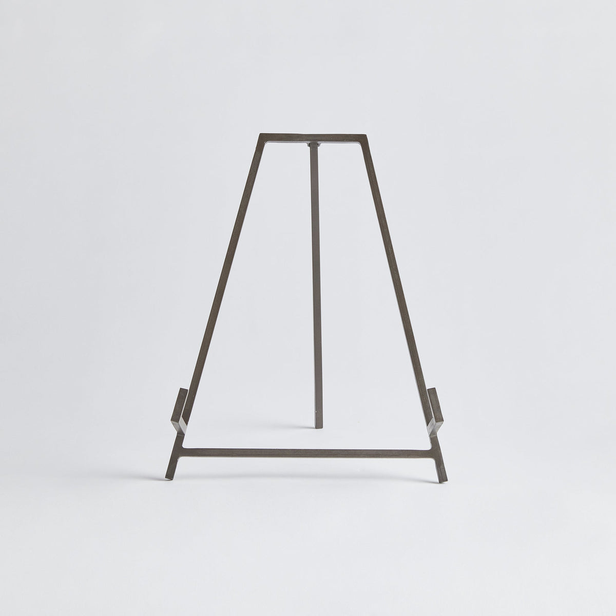 Logan Easel