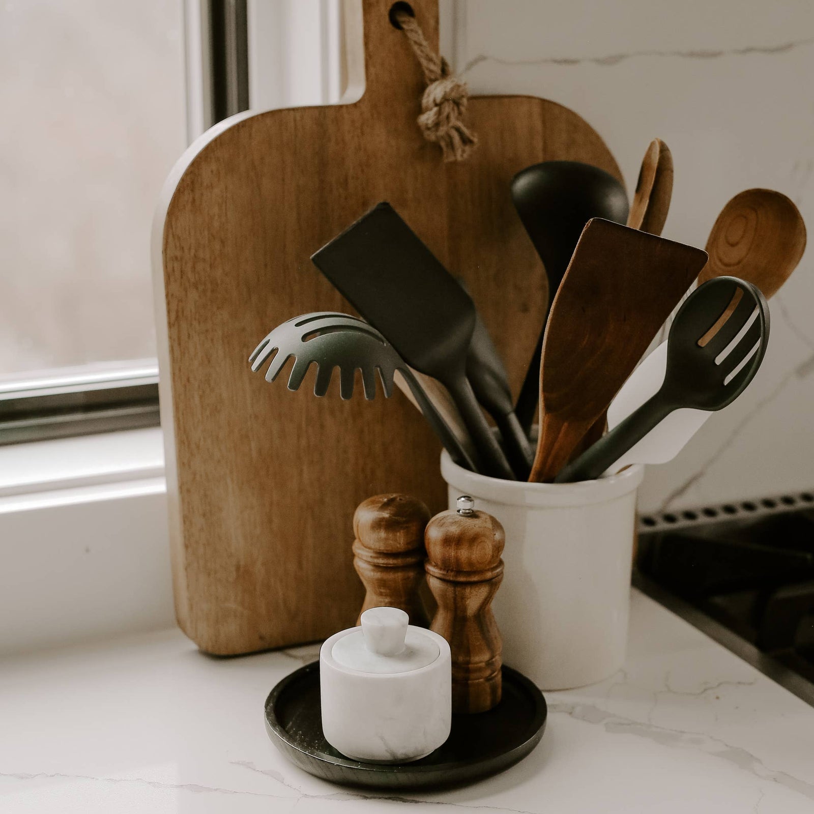 Bowls, Trays + Baskets
