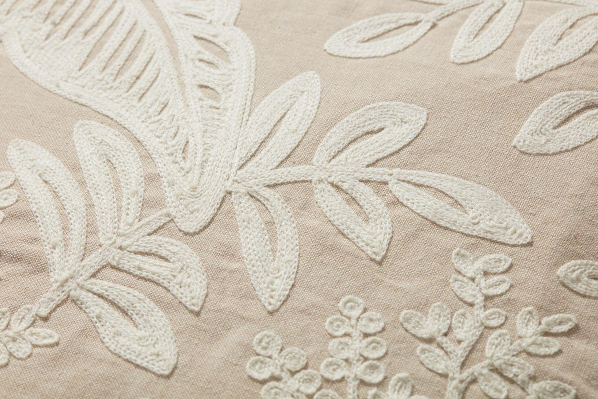 Soft Bloom Pillow - Cream