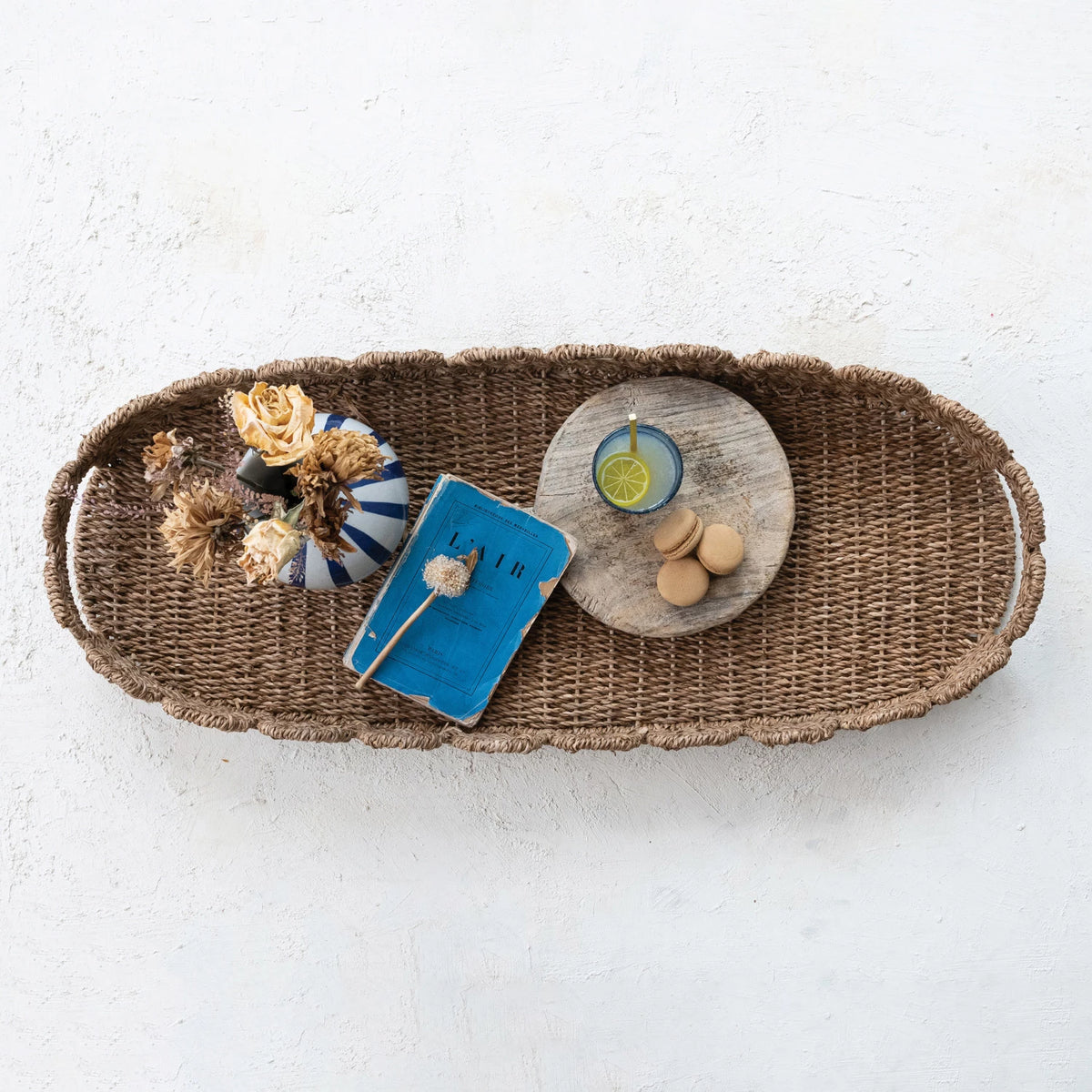 Decorative Hand-Woven Bankuan Scalloped Tray with Handles