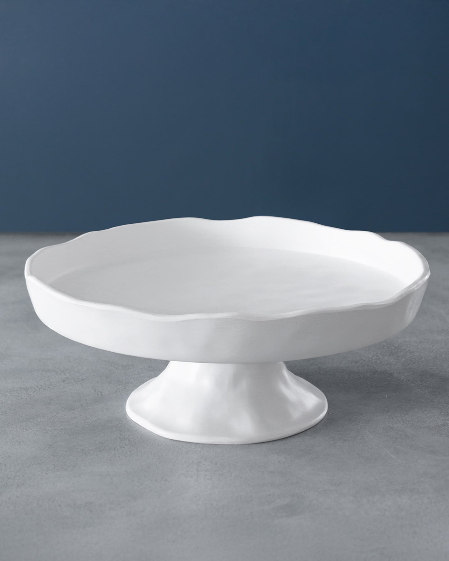 VIDA Nube Round Pedestal Cake Plate