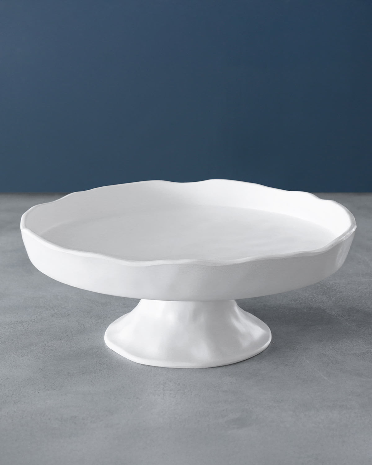 VIDA Nube Round Pedestal Cake Plate