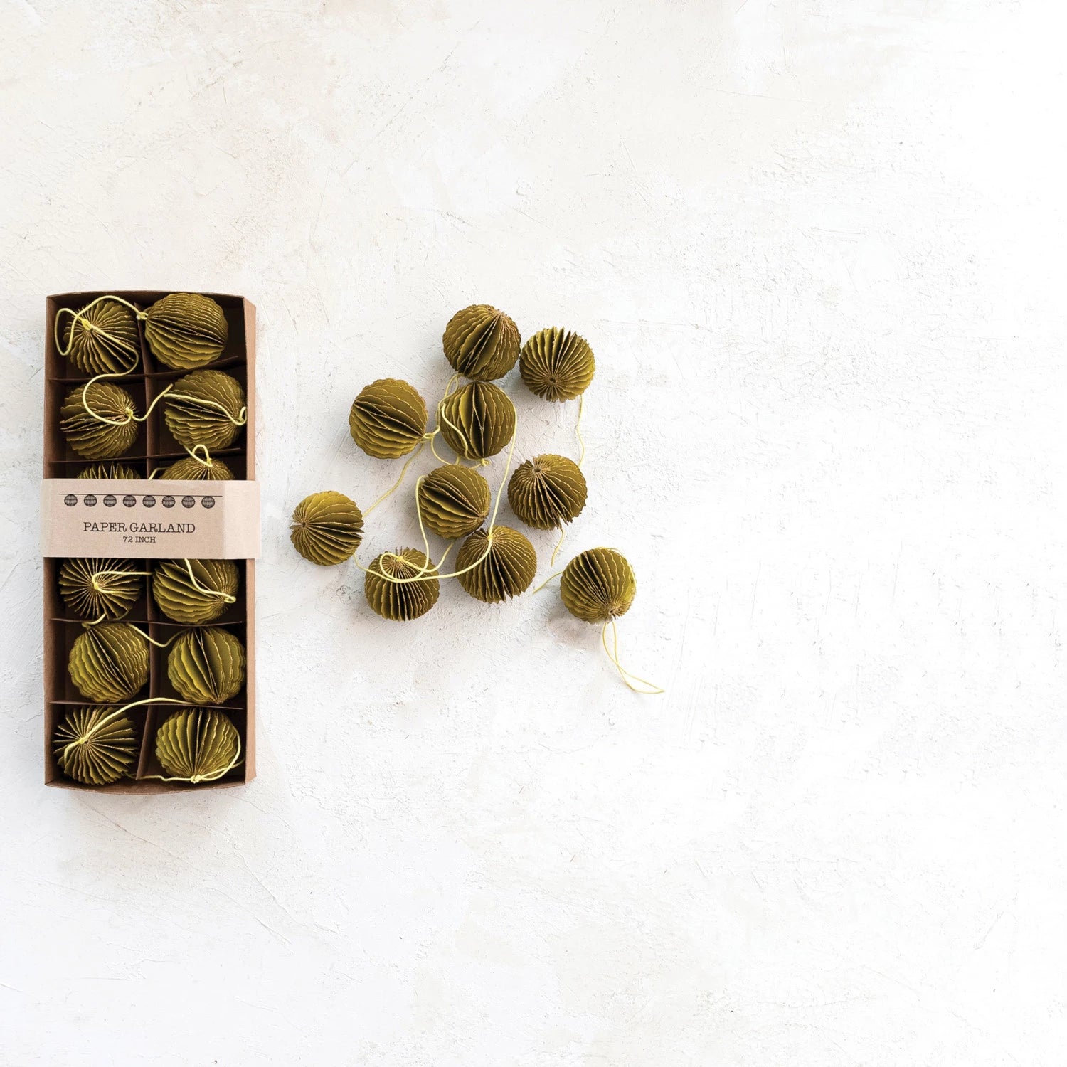 72"L PaperBall Garland w/ Gold